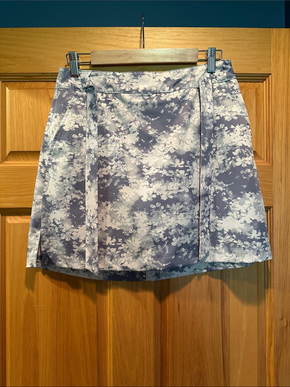 Floral Blue-Gray skort with ties